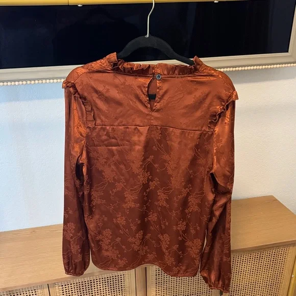 Chic Rust Ruffle Blouse - Picture 2 of 2